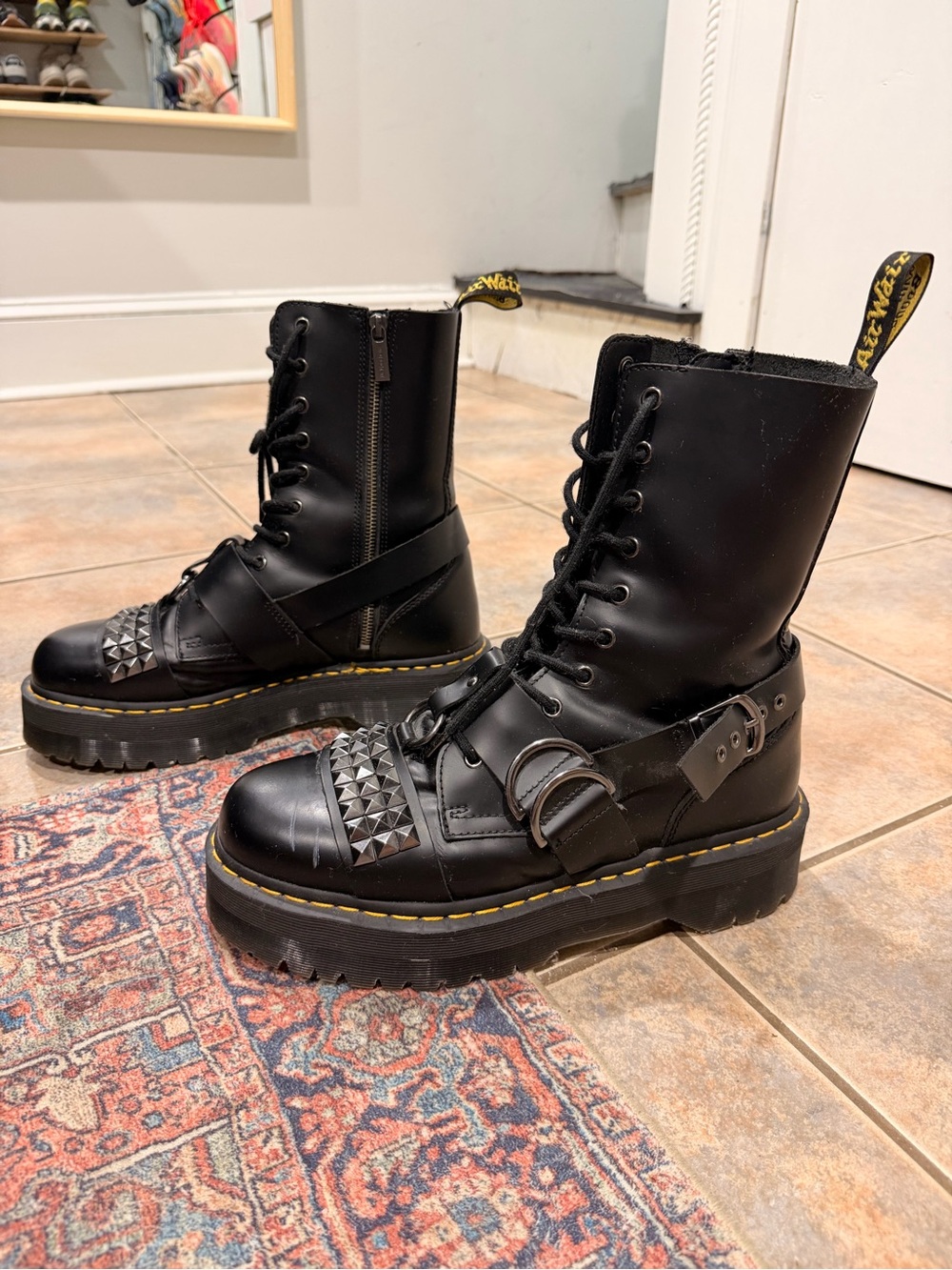 Dr. Martens Jadon Hi Studded Platform Boots  Size Men 11 (Discontinued Style) - Picture 4 of 5